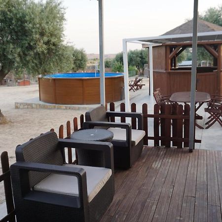 Cuchi Farm Villa Chinchon Bagian luar foto