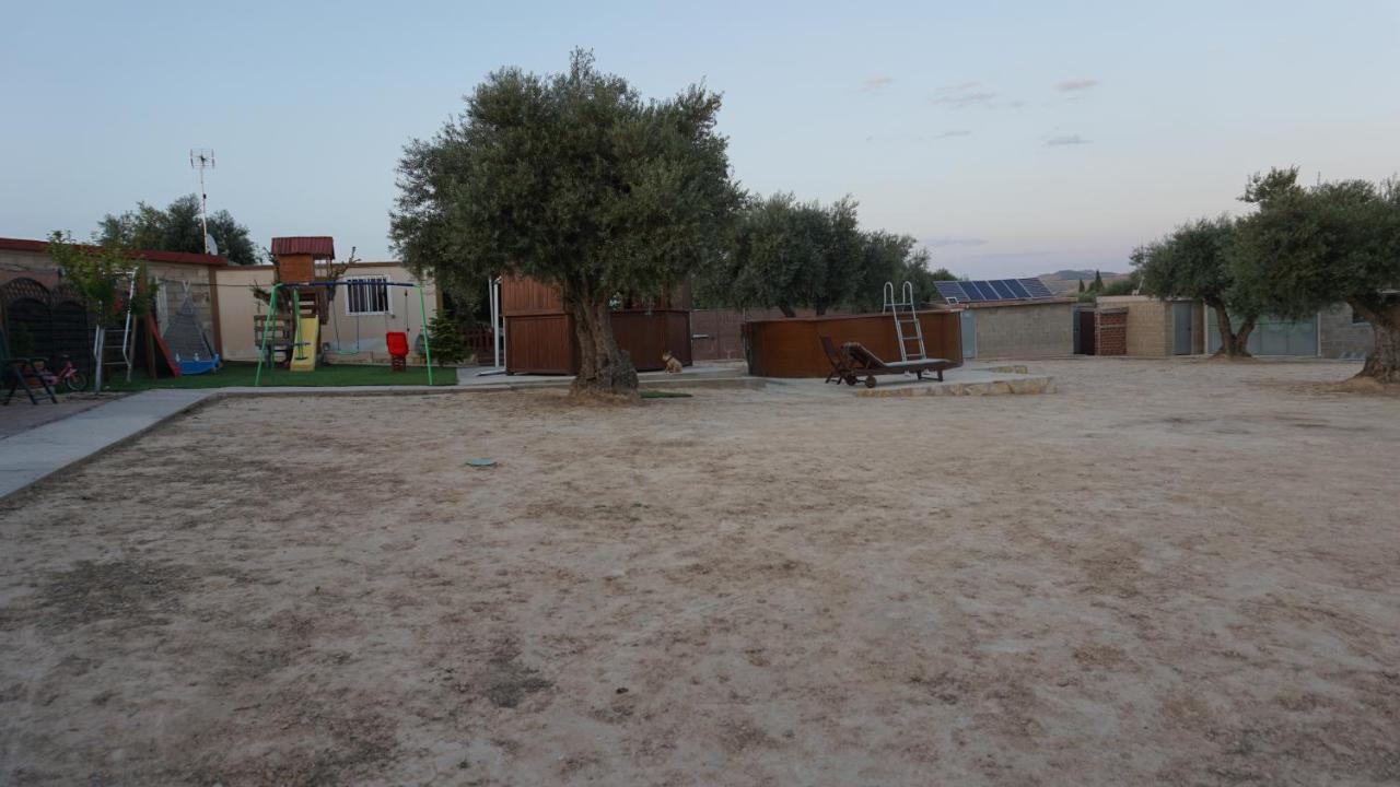 Cuchi Farm Villa Chinchon Bagian luar foto
